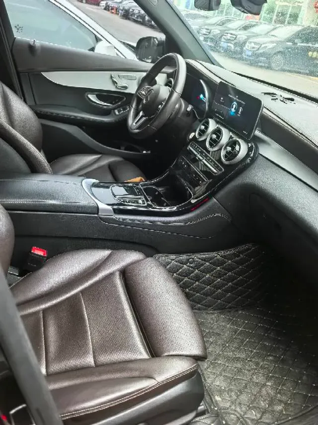 2021 Mercedes-Benz GLC Class 2.0T 197HP L4 9AT,autocango,china used car exporter,china ev exporter,chinese used car exporter,chinese used ev exporter