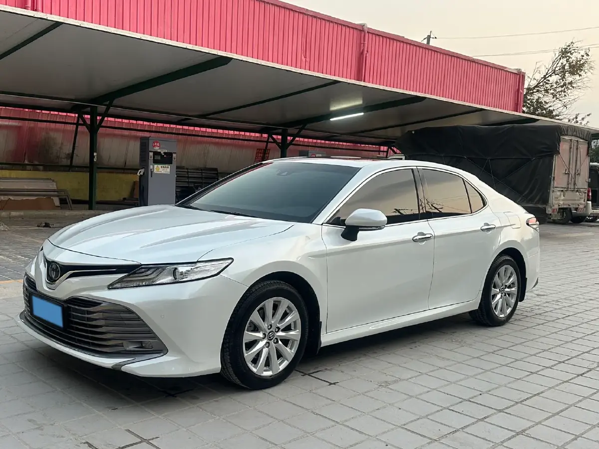 2019 Toyota Camry 2.0L 178HP L4 CVT
