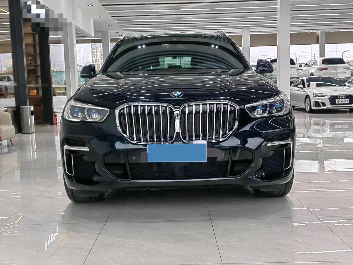 2022 BMW X5 3.0T 333HP L6 8AT,autocango,china used car exporter,china ev exporter,chinese used car exporter,chinese used ev exporter