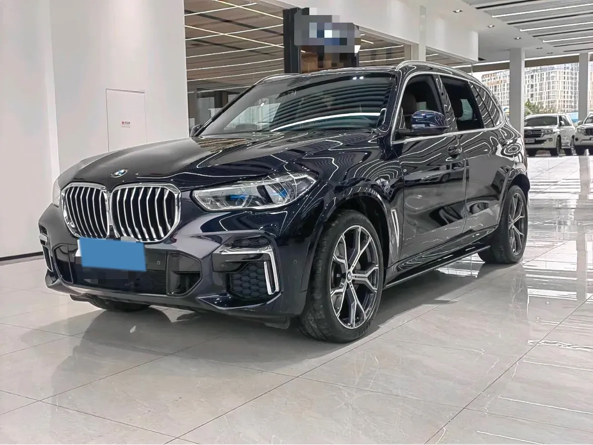 2022 BMW X5 3.0T 333HP L6 8AT,autocango,china used car exporter,china ev exporter,chinese used car exporter,chinese used ev exporter