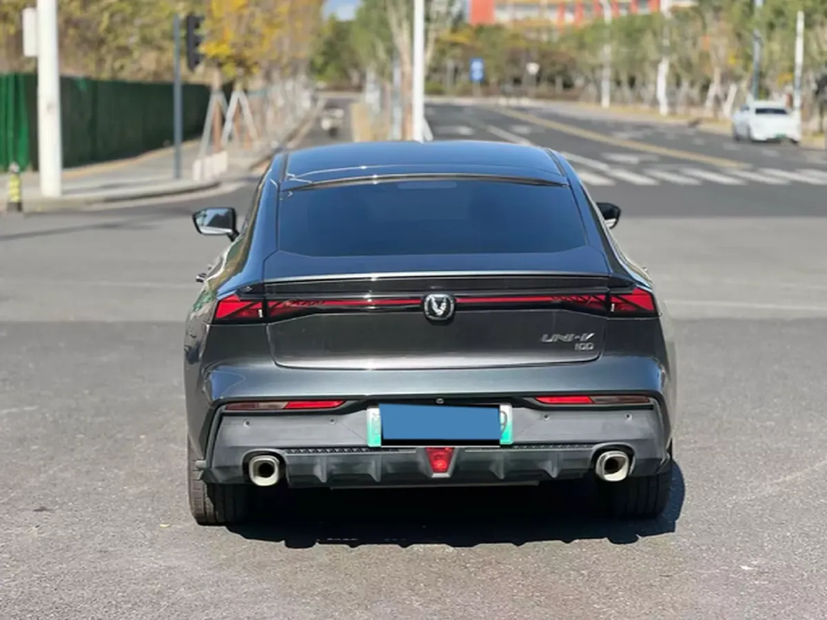 2023 ChangAn UNI-V iDD 1.5T 170HP L4 6TCT PHEV 18.4KWH,autocango,china used car exporter,china ev exporter,chinese used car exporter,chinese used ev exporter