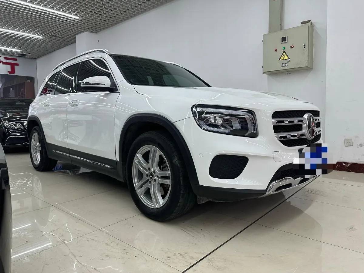 2023 Mercedes-Benz GLB Class 2.0T 190HP L4 8DCT,autocango,china used car exporter,china ev exporter,chinese used car exporter,chinese used ev exporter
