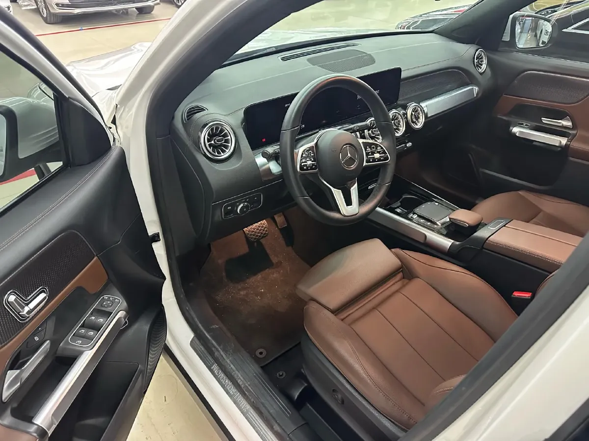 2023 Mercedes-Benz GLB Class 2.0T 190HP L4 8DCT,autocango,china used car exporter,china ev exporter,chinese used car exporter,chinese used ev exporter