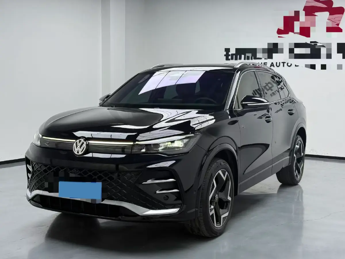 2025 Volkswagen Tiguan L 2.0T 220HP L4 7DCT