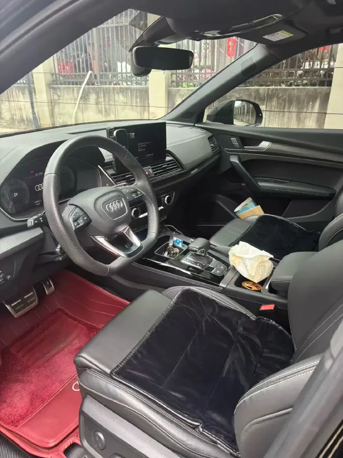 2023 Audi Q5L 2.0T 245HP L4 7DCT,autocango,china used car exporter,china ev exporter,chinese used car exporter,chinese used ev exporter