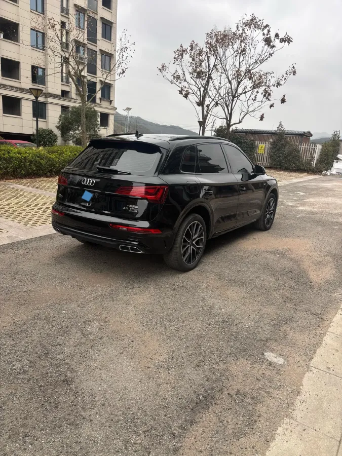2023 Audi Q5L 2.0T 245HP L4 7DCT,autocango,china used car exporter,china ev exporter,chinese used car exporter,chinese used ev exporter