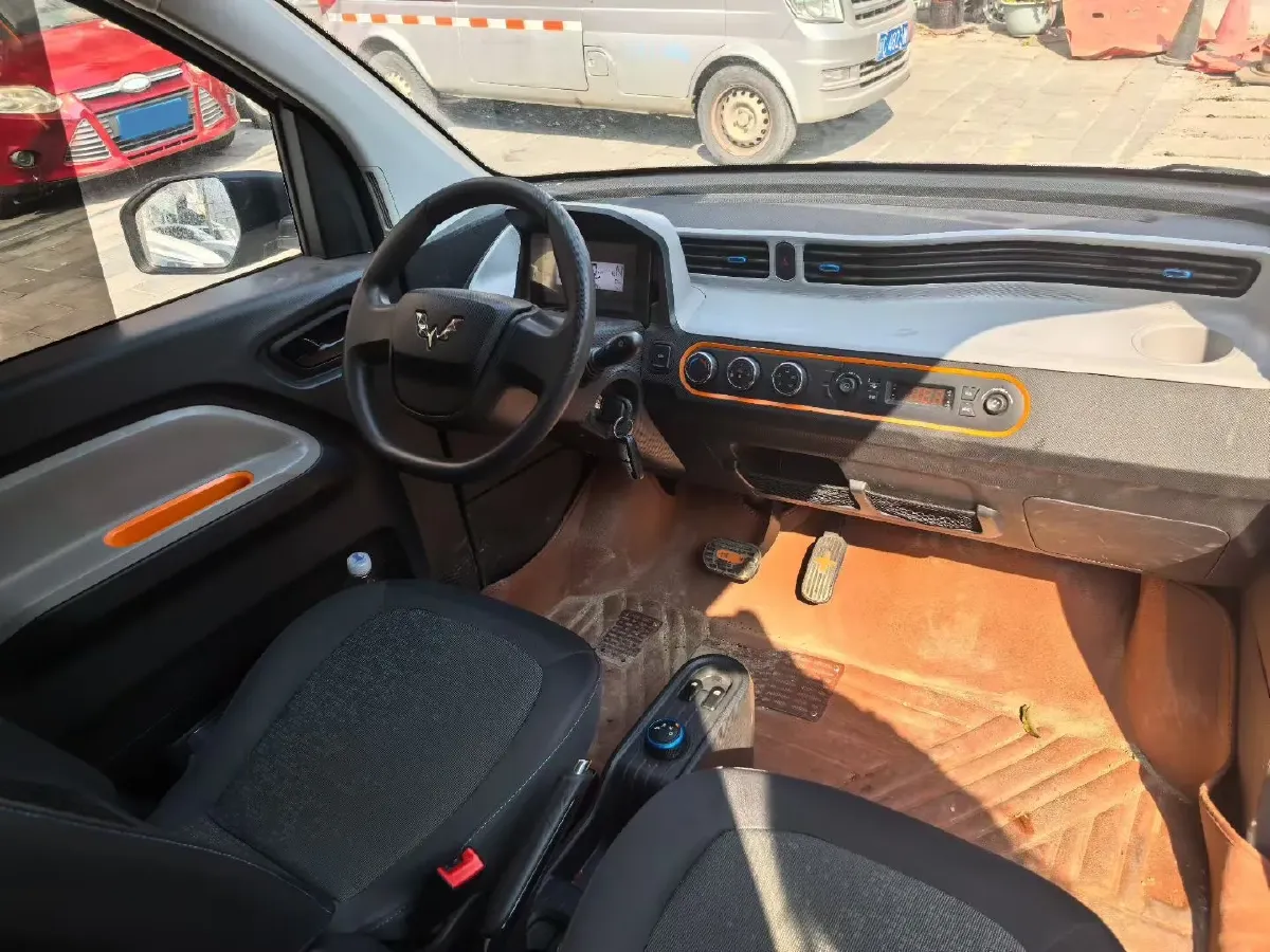 2022 LingBox uni BEV 11.52KWH,autocango,china used car exporter,china ev exporter,chinese used car exporter,chinese used ev exporter