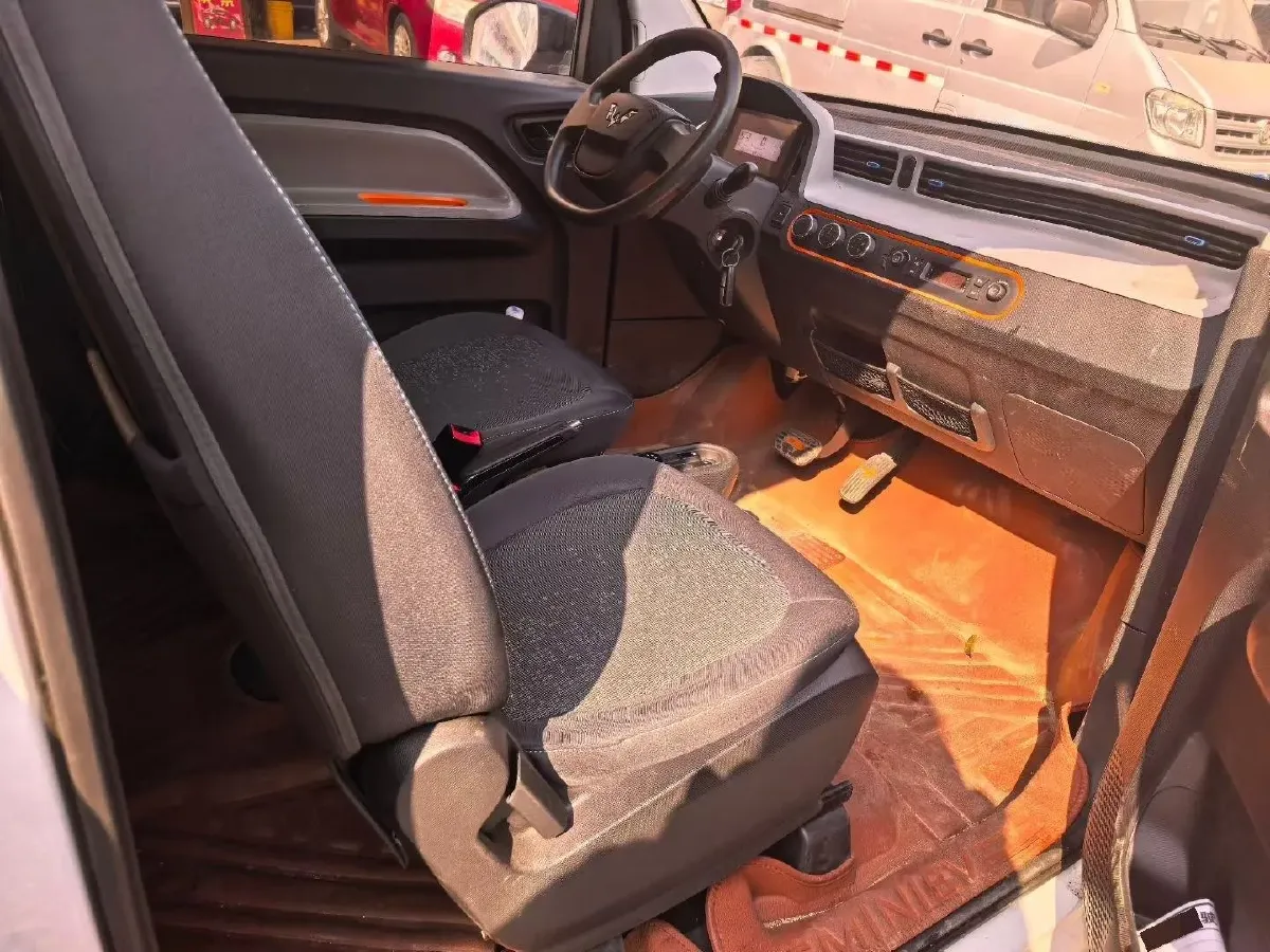 2022 LingBox uni BEV 11.52KWH,autocango,china used car exporter,china ev exporter,chinese used car exporter,chinese used ev exporter