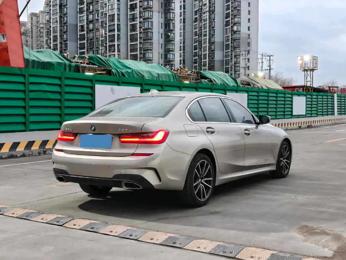 2022 BMW 3 Series 2.0T 156HP L4 8AT,autocango,china used car exporter,china ev exporter,chinese used car exporter,chinese used ev exporter