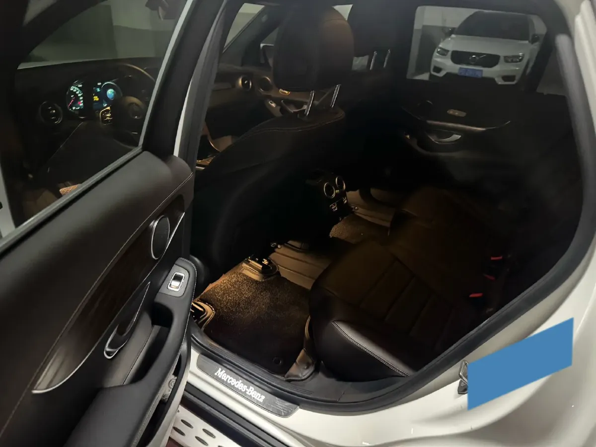 2022 Mercedes-Benz GLC Class 2.0T 258HP L4 9AT,autocango,china used car exporter,china ev exporter,chinese used car exporter,chinese used ev exporter