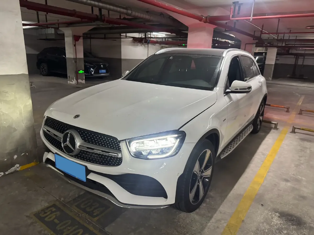2022 Mercedes-Benz GLC Class 2.0T 258HP L4 9AT,autocango,china used car exporter,china ev exporter,chinese used car exporter,chinese used ev exporter