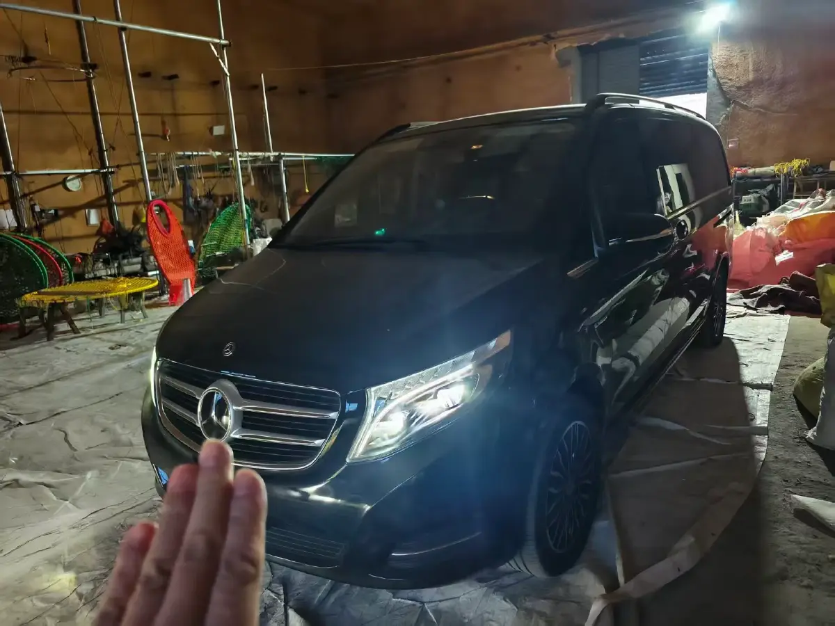 2018 Mercedes-Benz V Class 2.0T 211HP L4 7AT