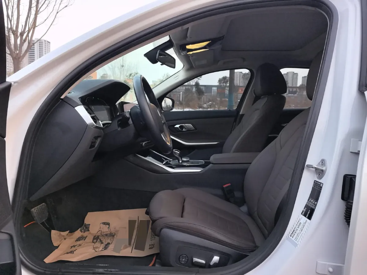 2020 BMW 3 Series 2.0T 156HP L4 8AT,autocango,china used car exporter,china ev exporter,chinese used car exporter,chinese used ev exporter