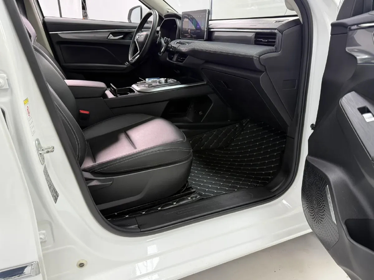 2021 Haval Jolion 1.5T 150HP L4 7DCT,autocango,china used car exporter,china ev exporter,chinese used car exporter,chinese used ev exporter