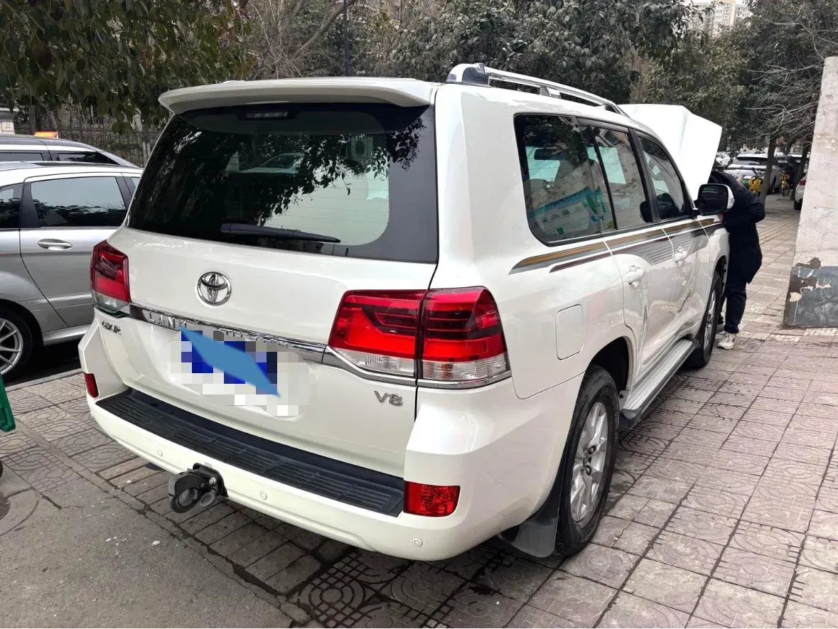 2015 Toyota Land Cruiser 4.6L 310HP V8 6AT,autocango,china used car exporter,china ev exporter,chinese used car exporter,chinese used ev exporter