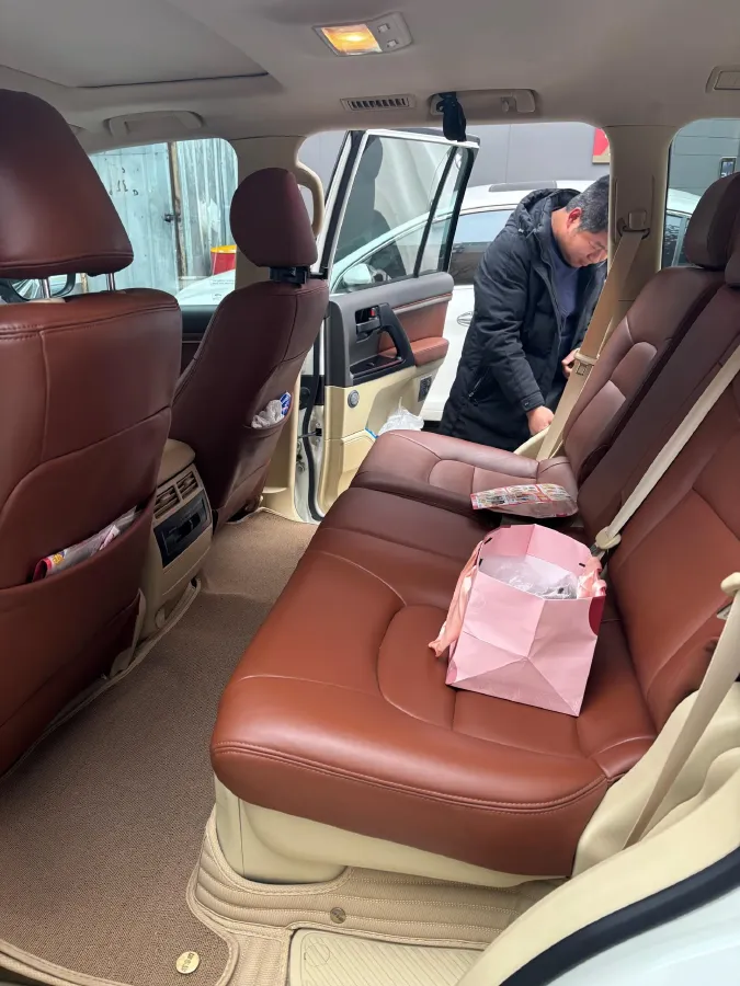 2015 Toyota Land Cruiser 4.6L 310HP V8 6AT,autocango,china used car exporter,china ev exporter,chinese used car exporter,chinese used ev exporter