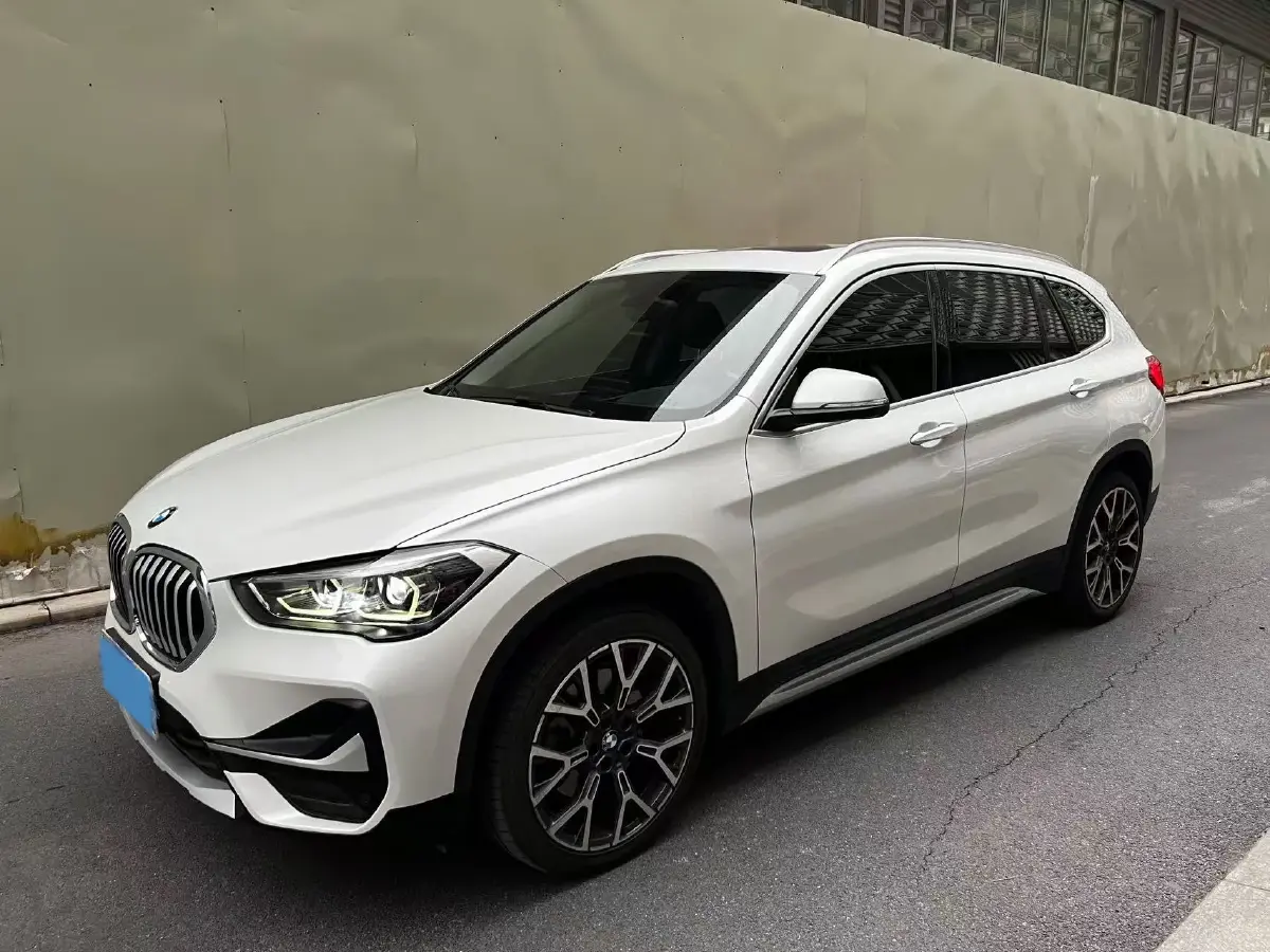2021 BMW X1 2.0T 192HP L4 8AT