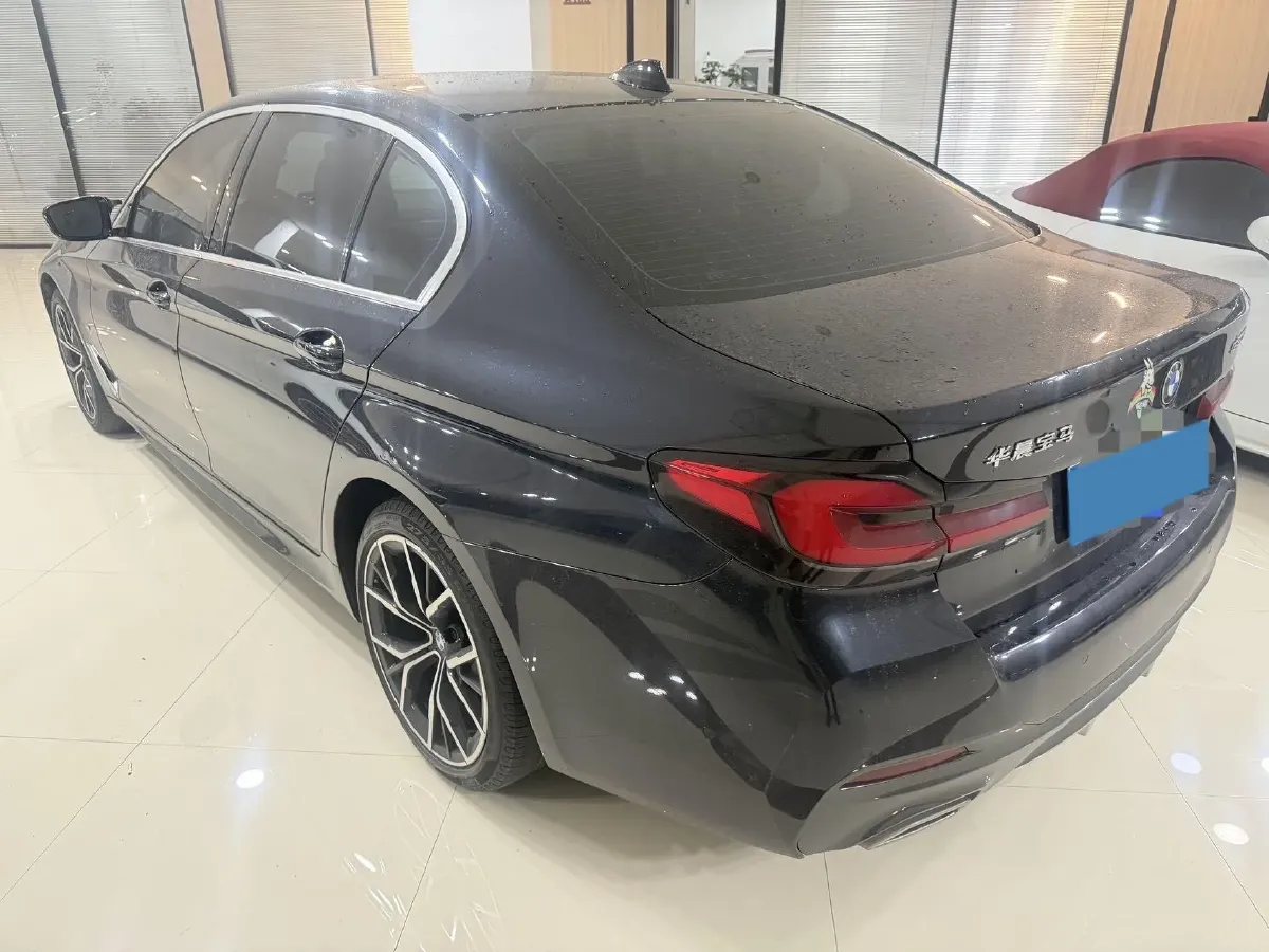 2021 BMW 5 Series 2.0T 184HP L4 8AT,autocango,china used car exporter,china ev exporter,chinese used car exporter,chinese used ev exporter