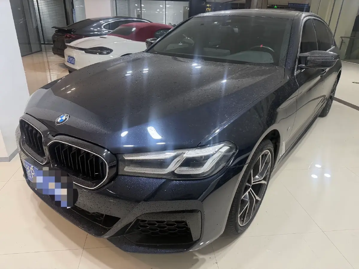 2021 BMW 5 Series 2.0T 184HP L4 8AT