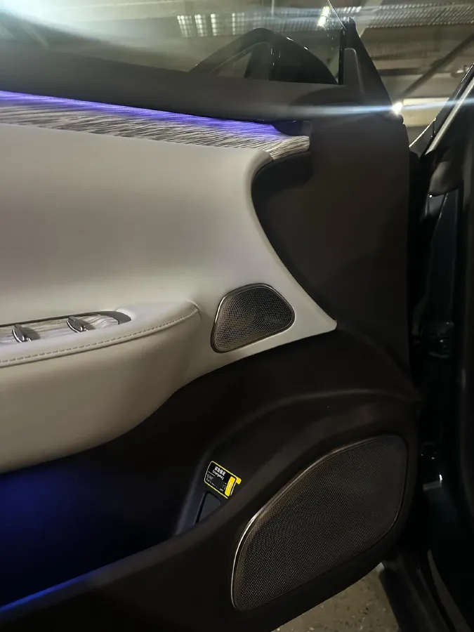 2021 Volkswagen ID.6 Crozz BEV 84.8KWH,autocango,china used car exporter,china ev exporter,chinese used car exporter,chinese used ev exporter