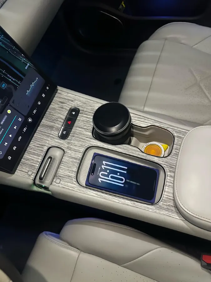 2021 Volkswagen ID.6 Crozz BEV 84.8KWH,autocango,china used car exporter,china ev exporter,chinese used car exporter,chinese used ev exporter