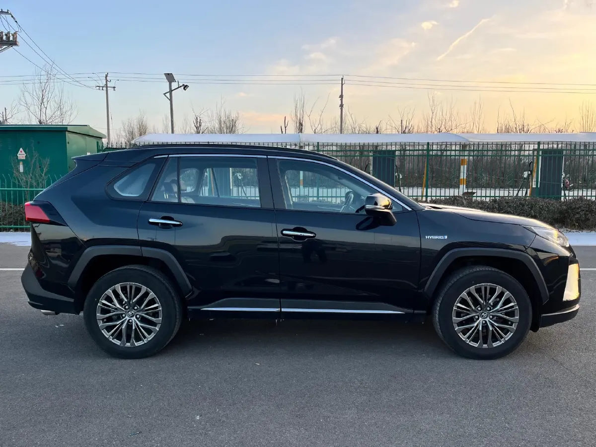 2023 Toyota Wildlander 2.5L 178HP L4 E-CVT Hybrid,autocango,china used car exporter,china ev exporter,chinese used car exporter,chinese used ev exporter