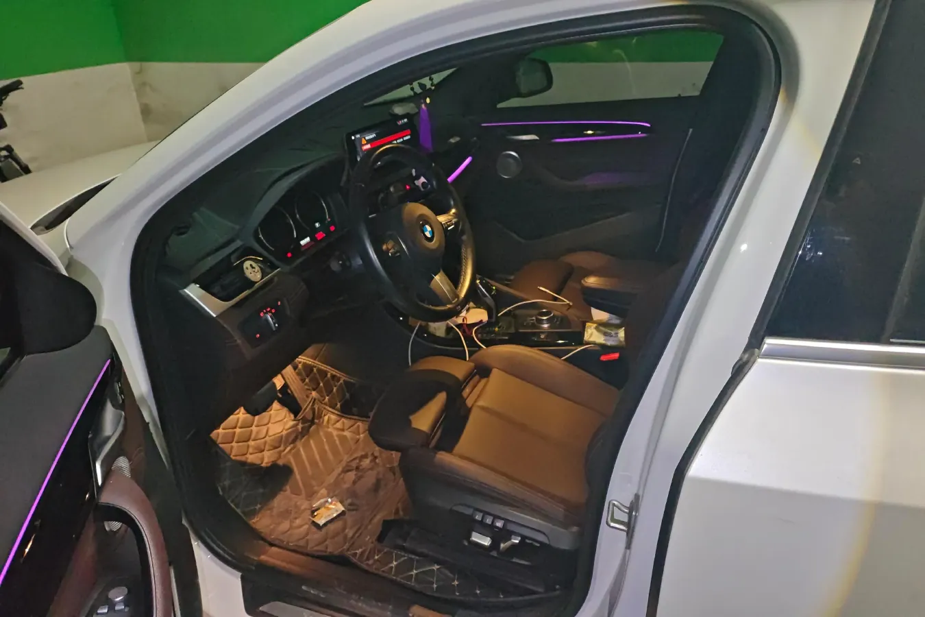 2021 BMW X2 2.0T 192HP L4 7DCT,autocango,china used car exporter,china ev exporter,chinese used car exporter,chinese used ev exporter