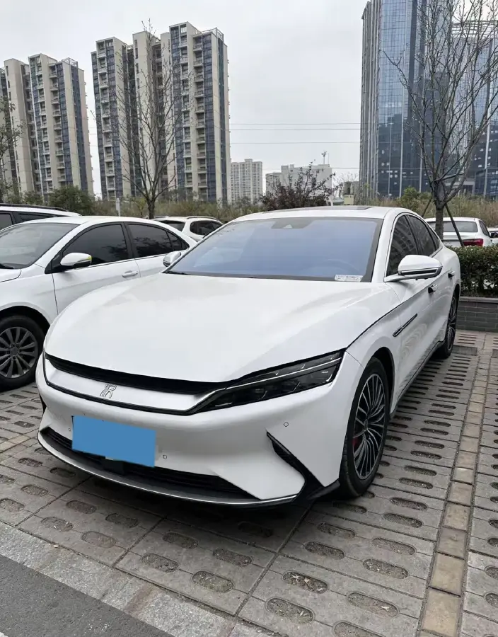 2020 Lincoln MKZ 2.0T 196HP L4 6AT