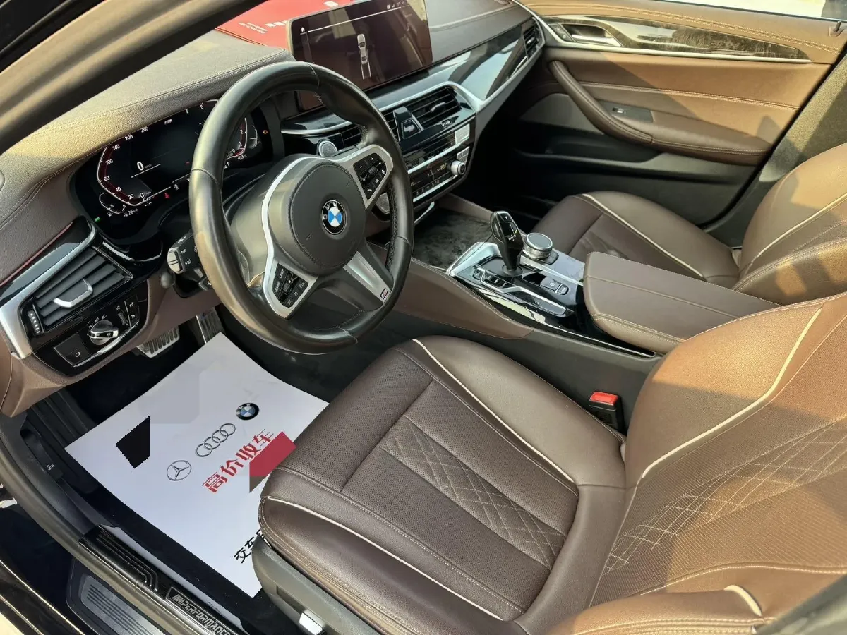 2021 BMW 5 Series 2.0T 184HP L4 8AT,autocango,china used car exporter,china ev exporter,chinese used car exporter,chinese used ev exporter