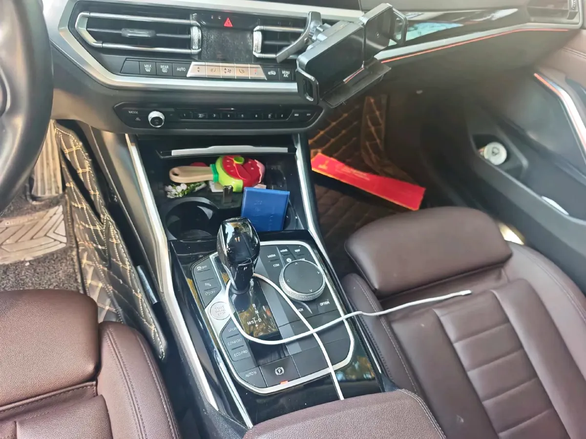 2020 BMW 3 Series 2.0T 184HP L4 8AT,autocango,china used car exporter,china ev exporter,chinese used car exporter,chinese used ev exporter