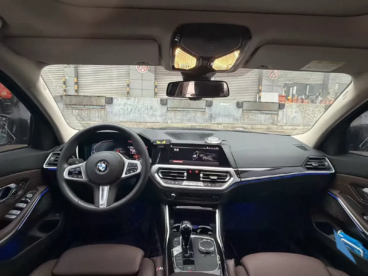 2022 BMW 3 Series 2.0T 184HP L4 8AT,autocango,china used car exporter,china ev exporter,chinese used car exporter,chinese used ev exporter