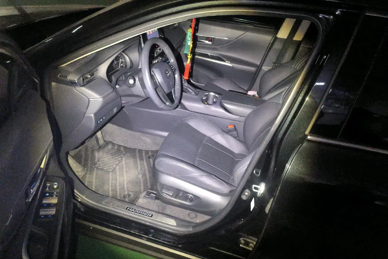 2022 Toyota Harrier 2.0L 171HP L4 CVT,autocango,china used car exporter,china ev exporter,chinese used car exporter,chinese used ev exporter