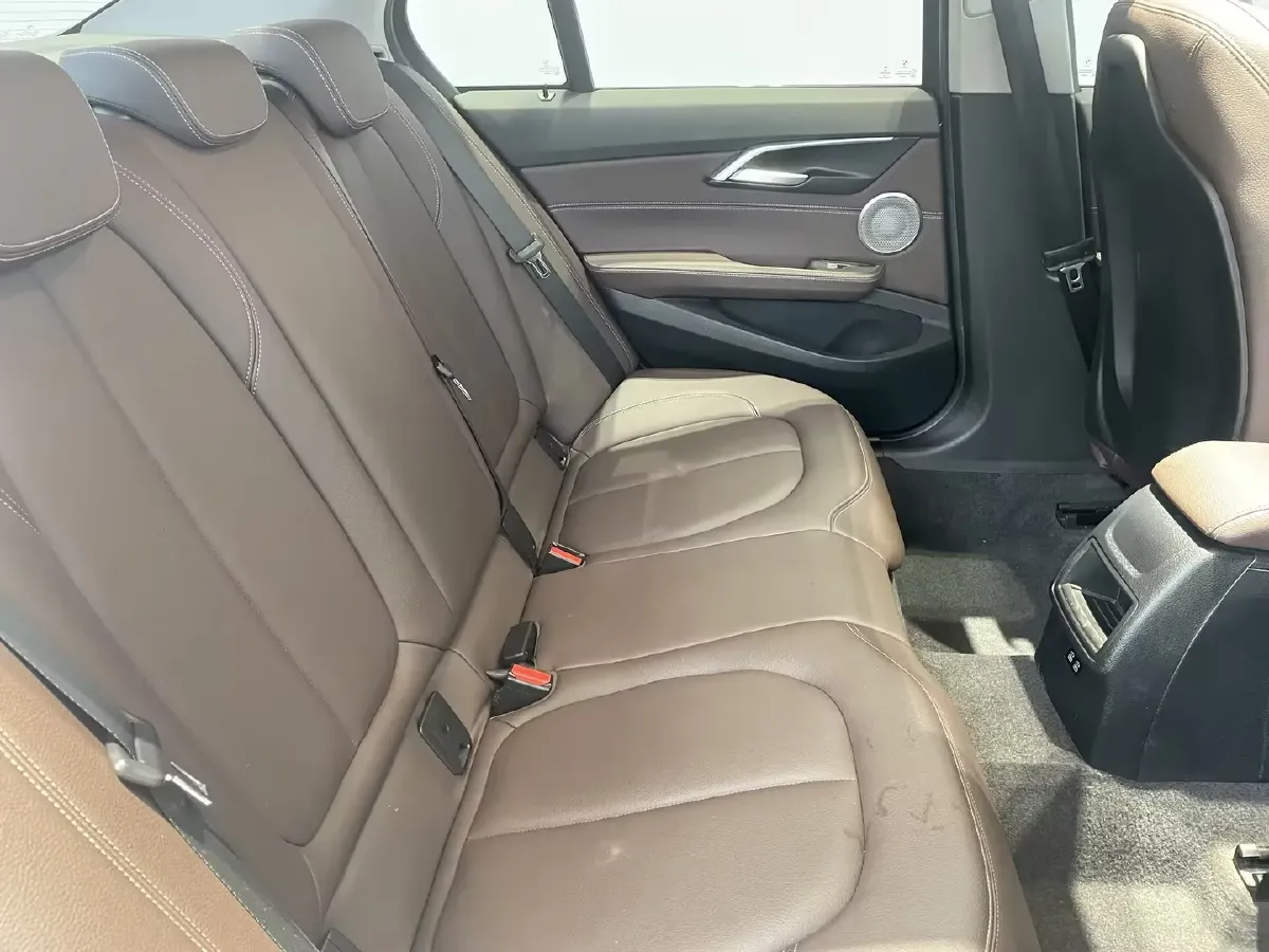 2022 BMW 1 Series 1.5T 140HP L3 7DCT,autocango,china used car exporter,china ev exporter,chinese used car exporter,chinese used ev exporter