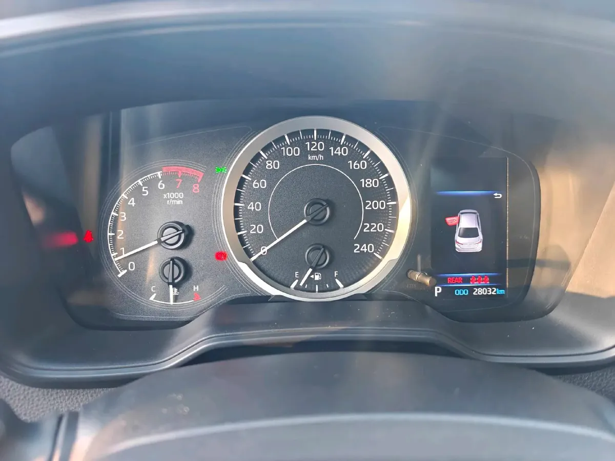 2021 Toyota Corolla 1.2T 116HP L4 CVT,autocango,china used car exporter,china ev exporter,chinese used car exporter,chinese used ev exporter