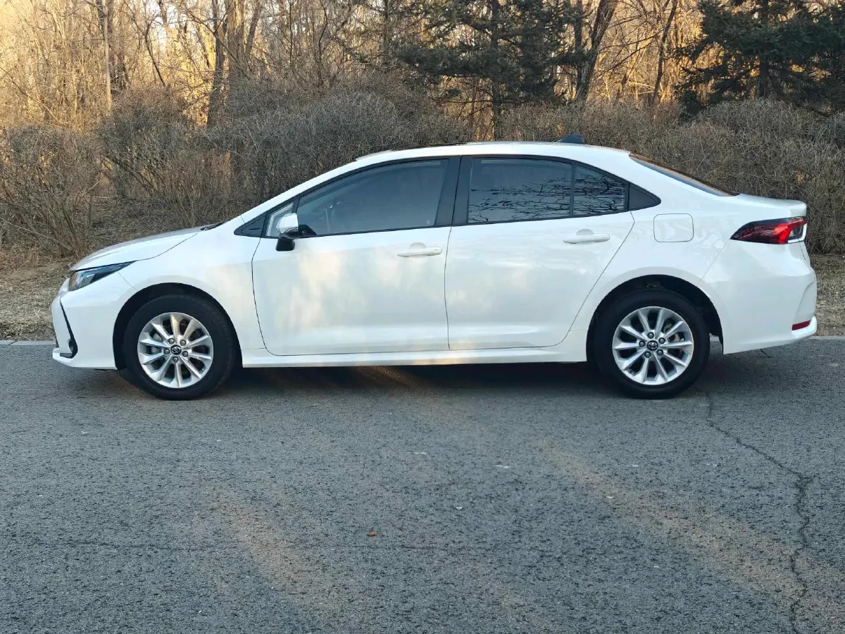 2021 Toyota Corolla 1.2T 116HP L4 CVT,autocango,china used car exporter,china ev exporter,chinese used car exporter,chinese used ev exporter