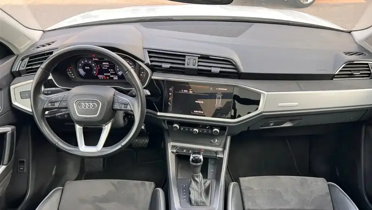 2022 Audi Q3 1.4T 150HP L4 7DCT,autocango,china used car exporter,china ev exporter,chinese used car exporter,chinese used ev exporter