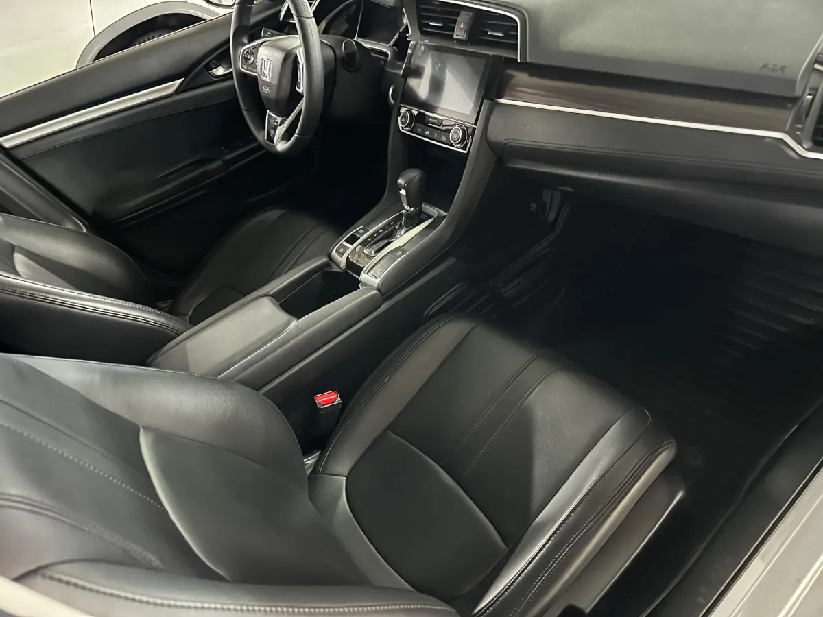 2019 Honda Civic 1.5T 177HP L4 CVT,autocango,china used car exporter,china ev exporter,chinese used car exporter,chinese used ev exporter