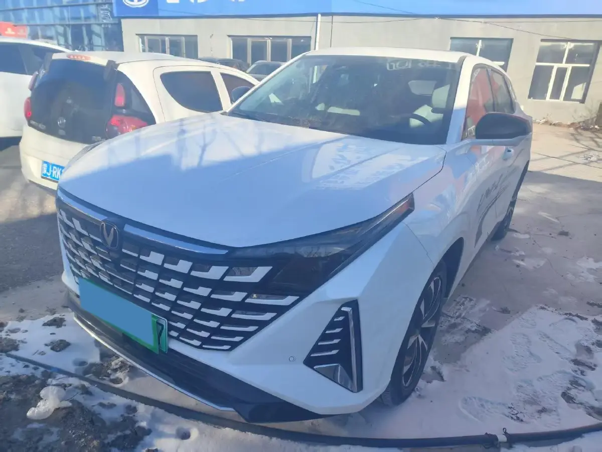 2024 ChangAn UNI-Z 1.5L 98HP L4 E-CVT PHEV 18.4KWH