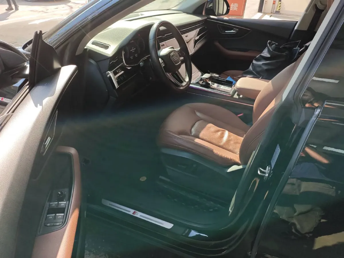 2019 Audi Q8 3.0T 340HP V6 8AT,autocango,china used car exporter,china ev exporter,chinese used car exporter,chinese used ev exporter