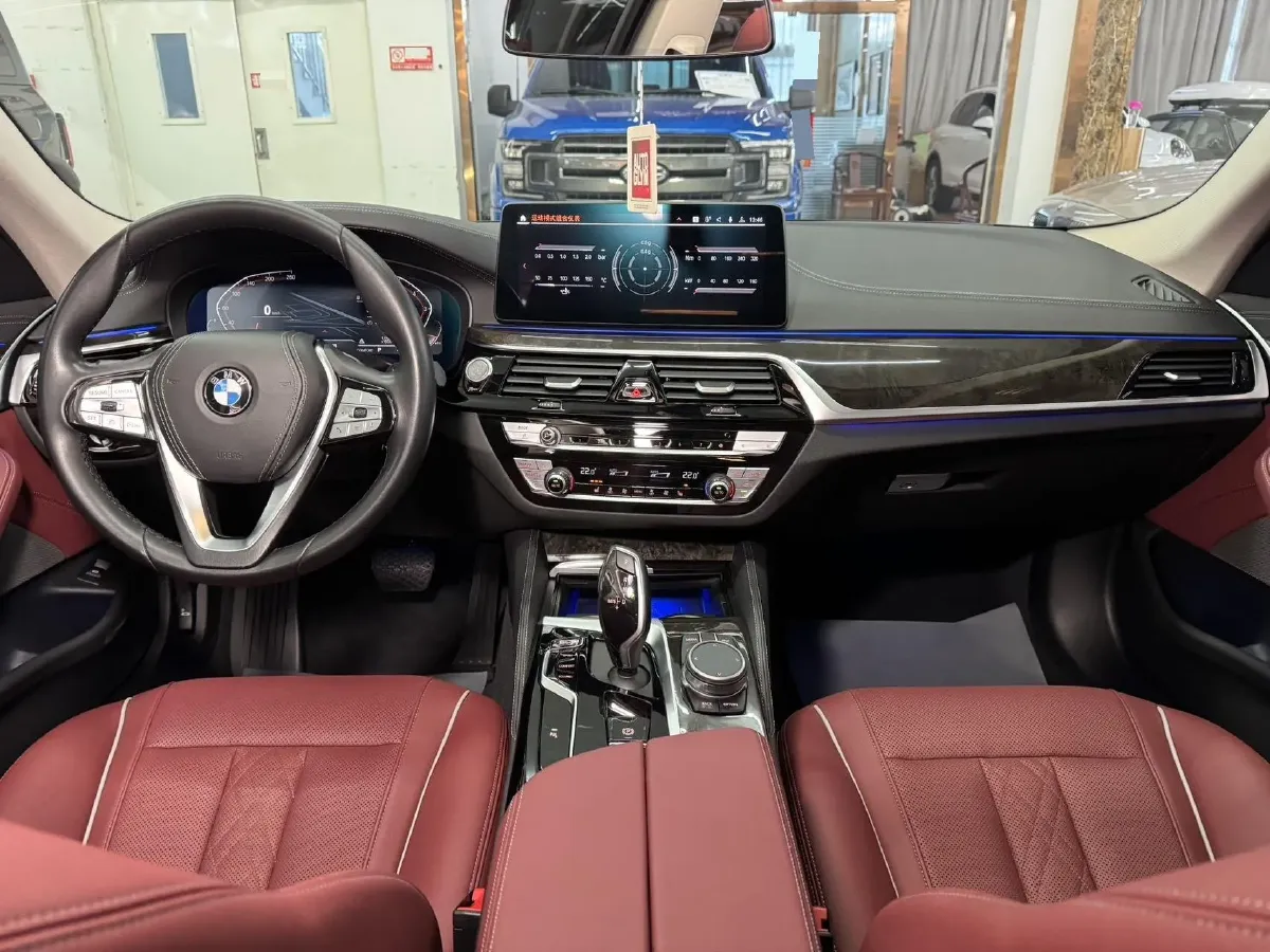 2021 BMW 5 Series 2.0T 184HP L4 8AT,autocango,china used car exporter,china ev exporter,chinese used car exporter,chinese used ev exporter