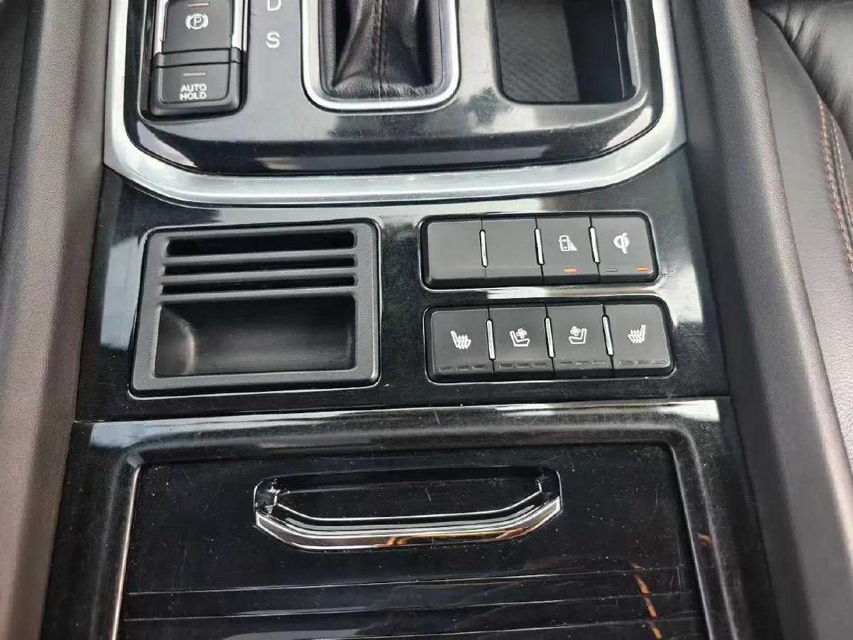 2017 GAC Trumpchi GS8 2.0T 201HP L4 6AT,autocango,china used car exporter,china ev exporter,chinese used car exporter,chinese used ev exporter