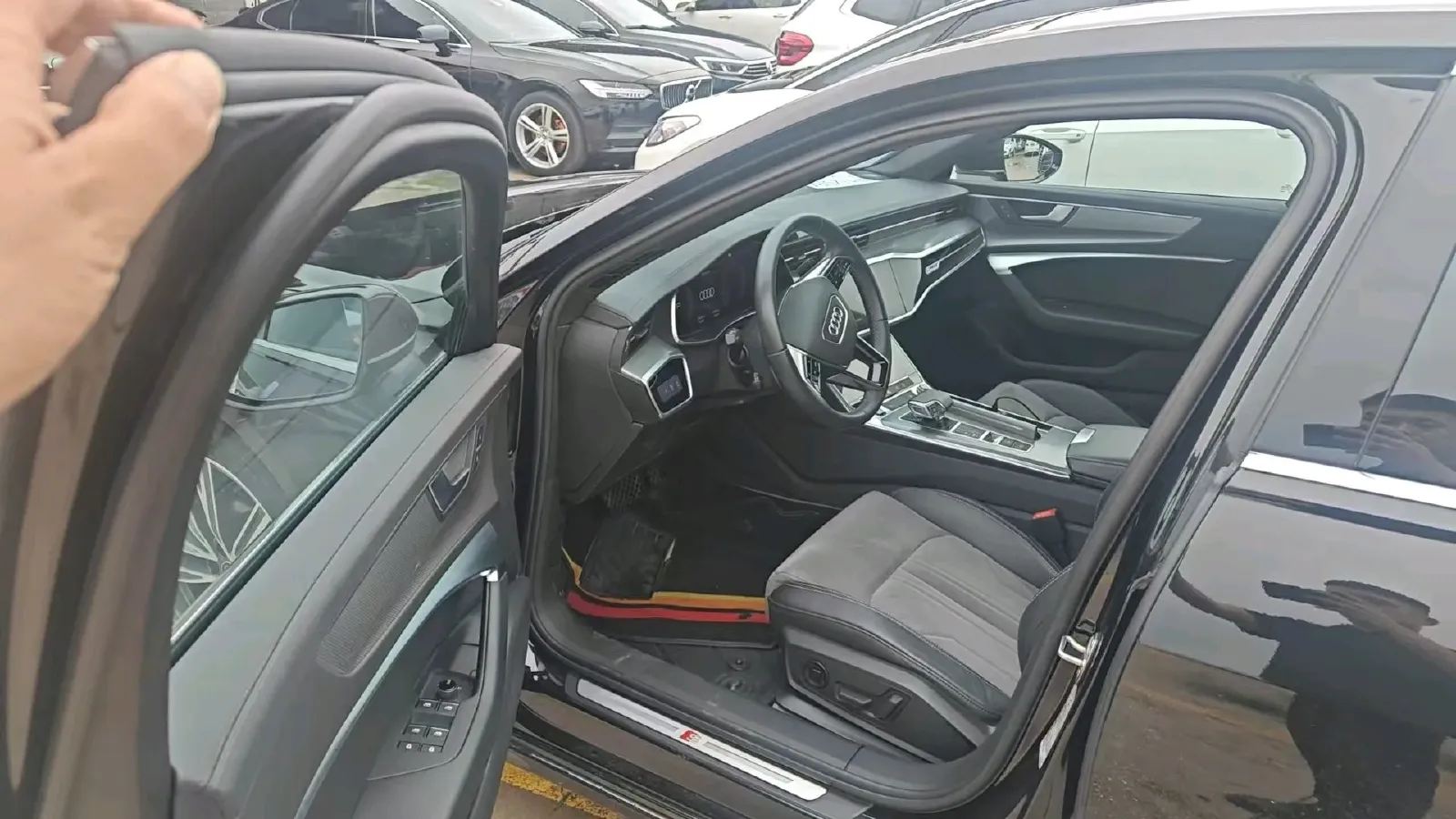 2020 Audi A6L 2.0T 224HP L4 7DCT,autocango,china used car exporter,china ev exporter,chinese used car exporter,chinese used ev exporter