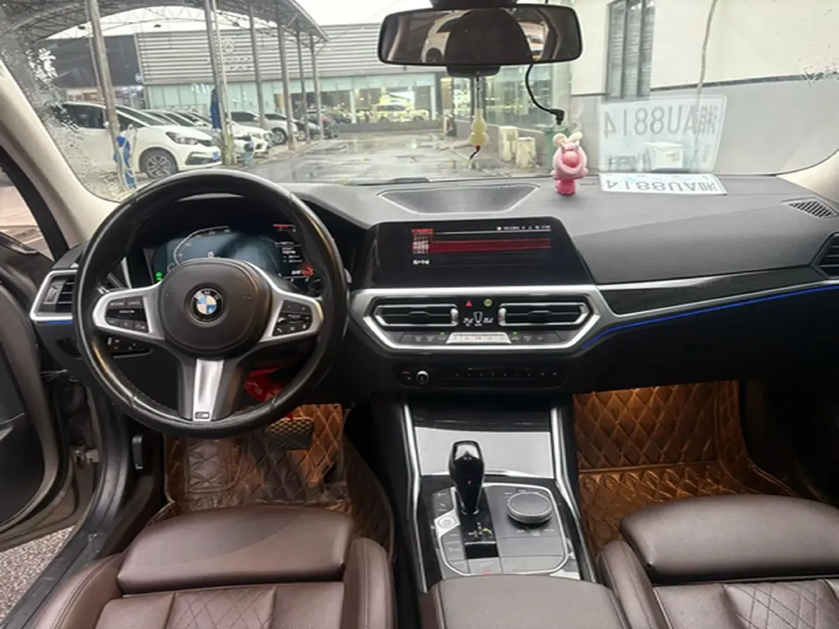 2022 BMW 3 Series 2.0T 184HP L4 8AT,autocango,china used car exporter,china ev exporter,chinese used car exporter,chinese used ev exporter