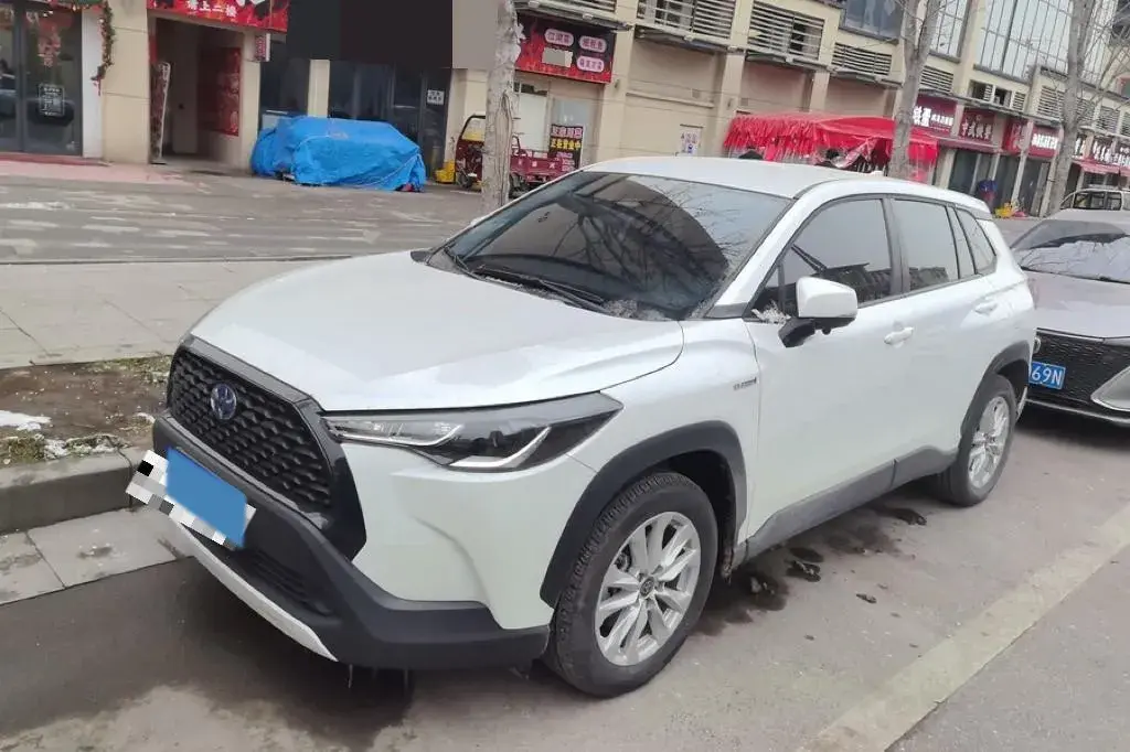 2023 Toyota Corolla Cross 2.0L 152HP L4 E-CVT Hybrid