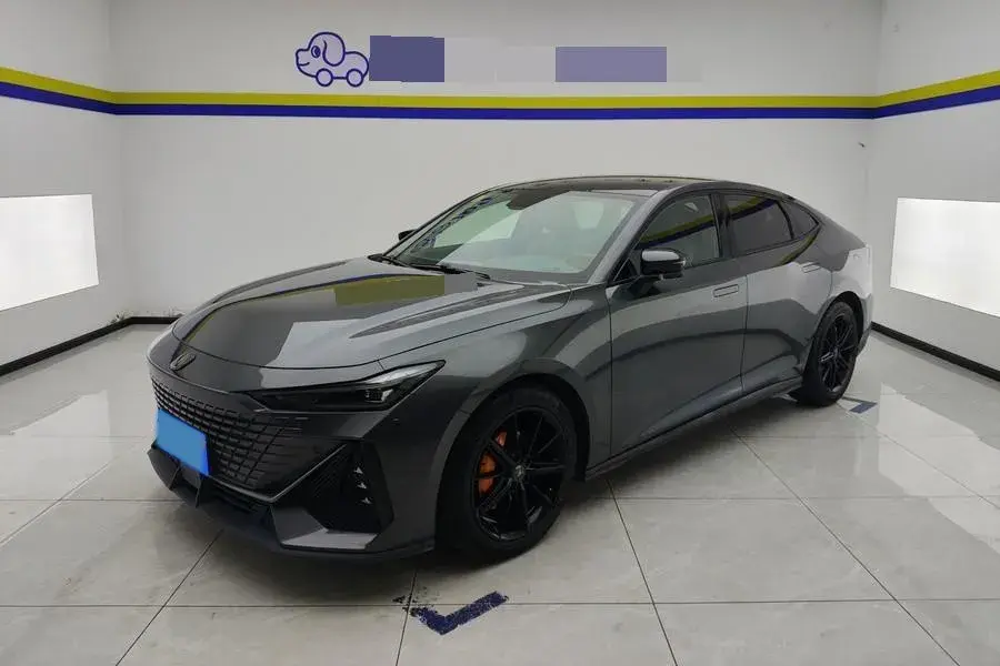 2022 ChangAn UNI-V 1.5T 188HP L4 7DCT