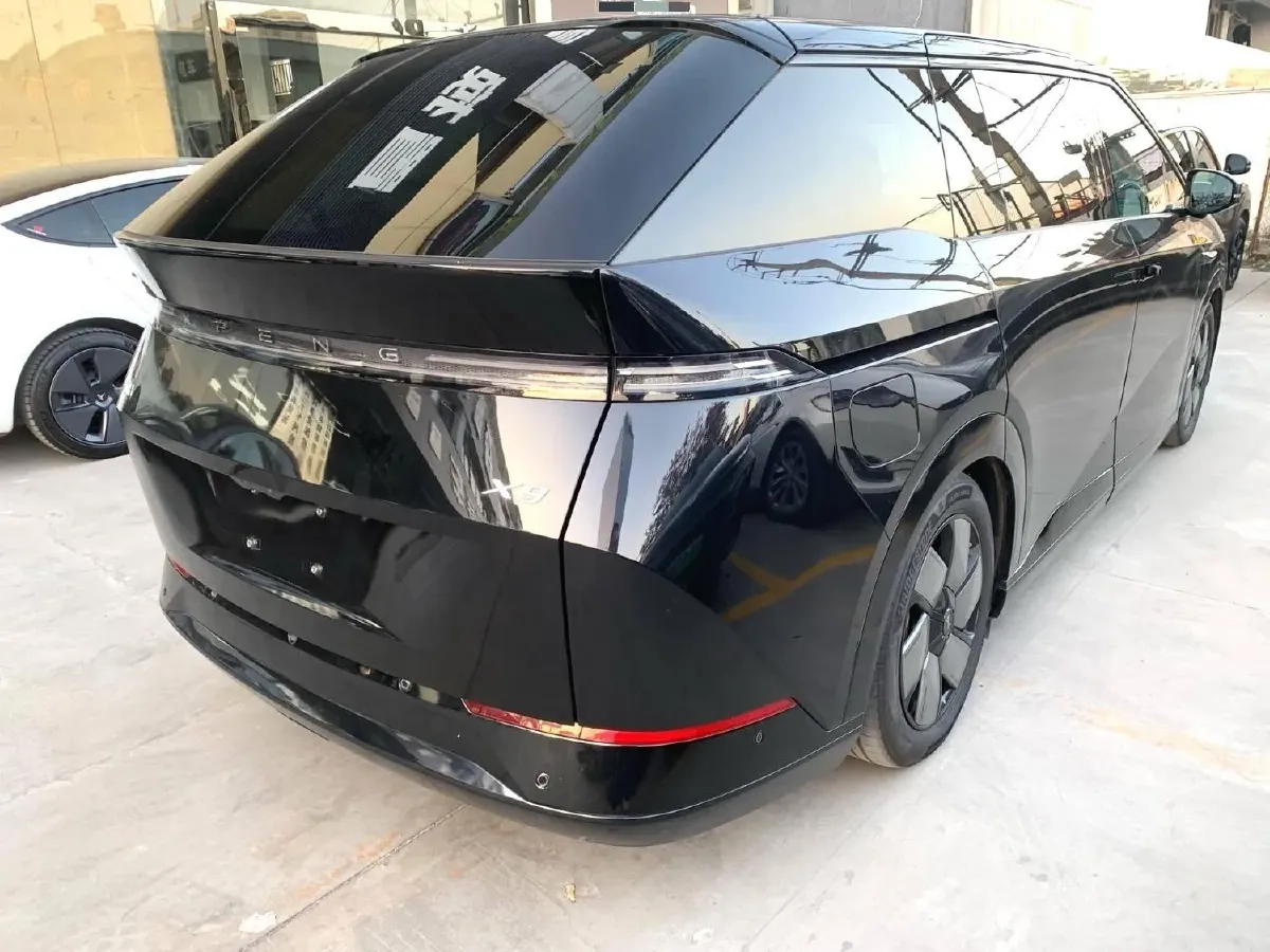 2024 Xpeng X9 BEV 101.5KWH,autocango,china used car exporter,china ev exporter,chinese used car exporter,chinese used ev exporter