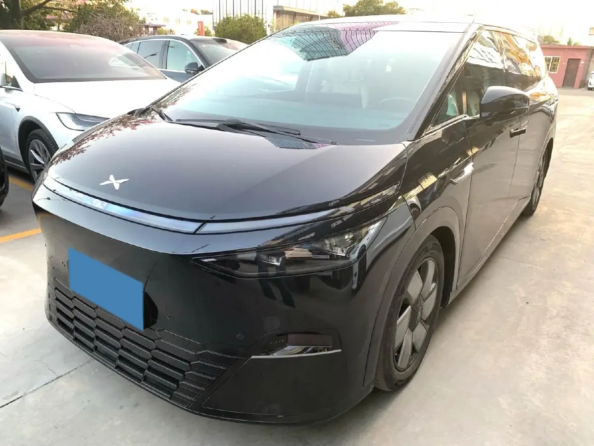 2024 Xpeng X9 BEV 101.5KWH