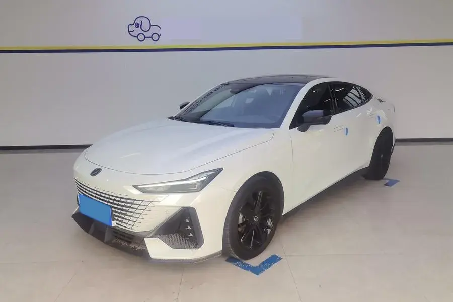 2024 ChangAn UNI-V 1.5T 188HP L4 7DCT