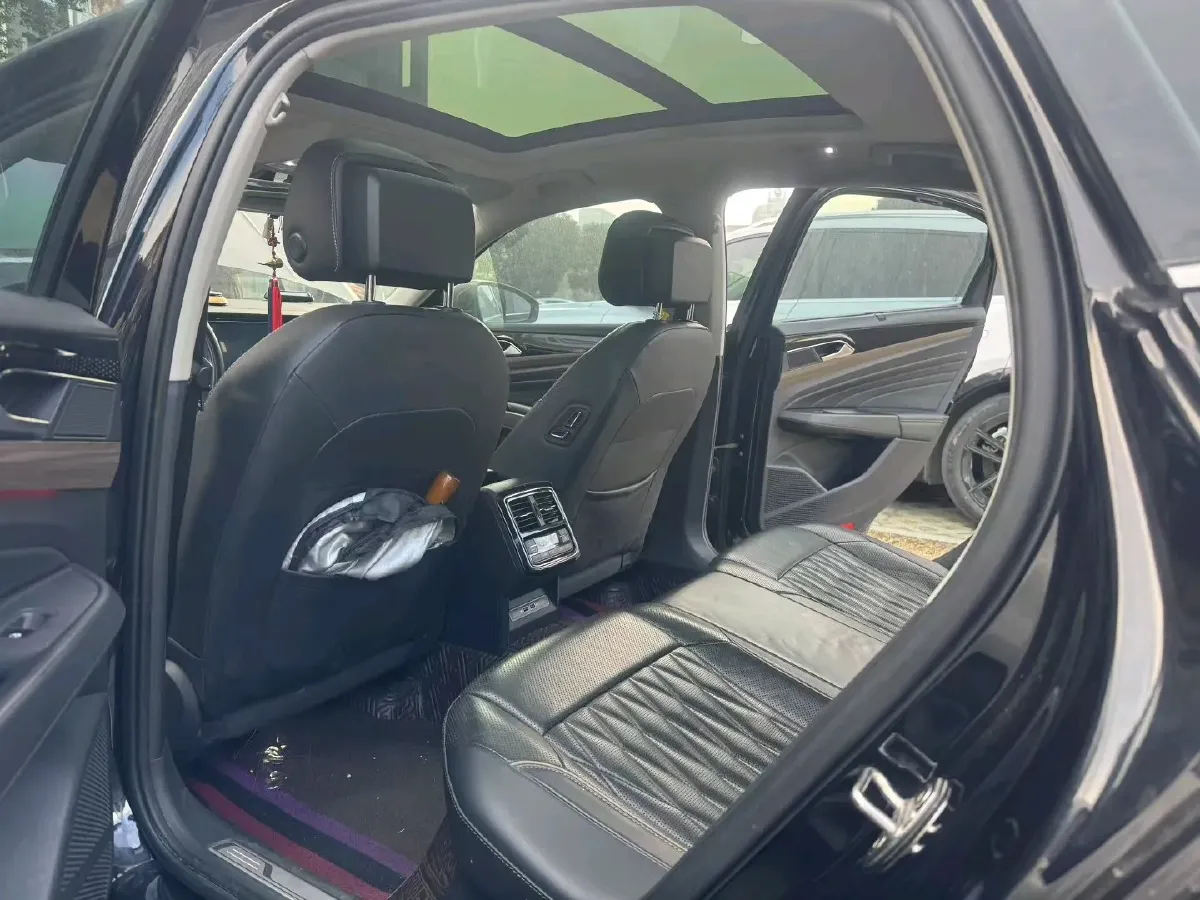 2019 Volvo V40 1.5T 152HP L4 6AT,autocango,china used car exporter,china ev exporter,chinese used car exporter,chinese used ev exporter