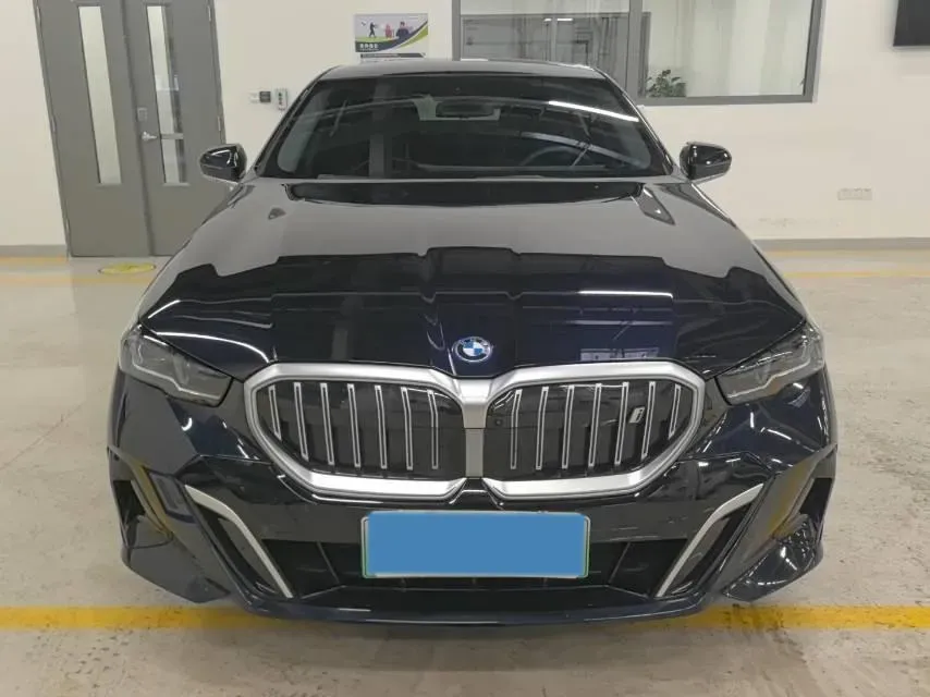 2024 BMW i5 BEV 79.05KWH,autocango,china used car exporter,china ev exporter,chinese used car exporter,chinese used ev exporter